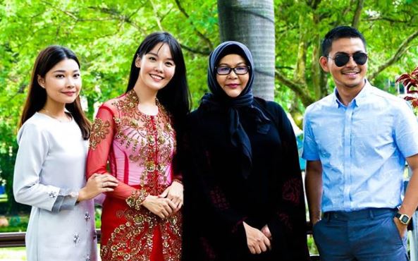 Dari kiri: Nina Nadira, Mei Fen Lim, Erma Fatima dan Izzue Islam.